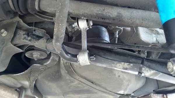 Cómo Reemplazar una Barra Link Trasera